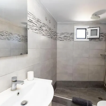 Apartman Ostrich Fíra